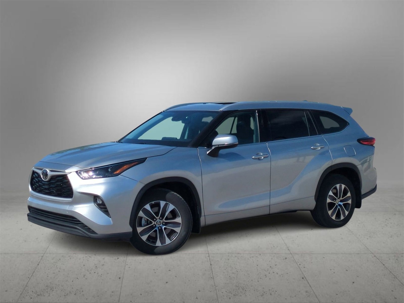 2022 Toyota Highlander XLE -
                  Farmington Hills, MI