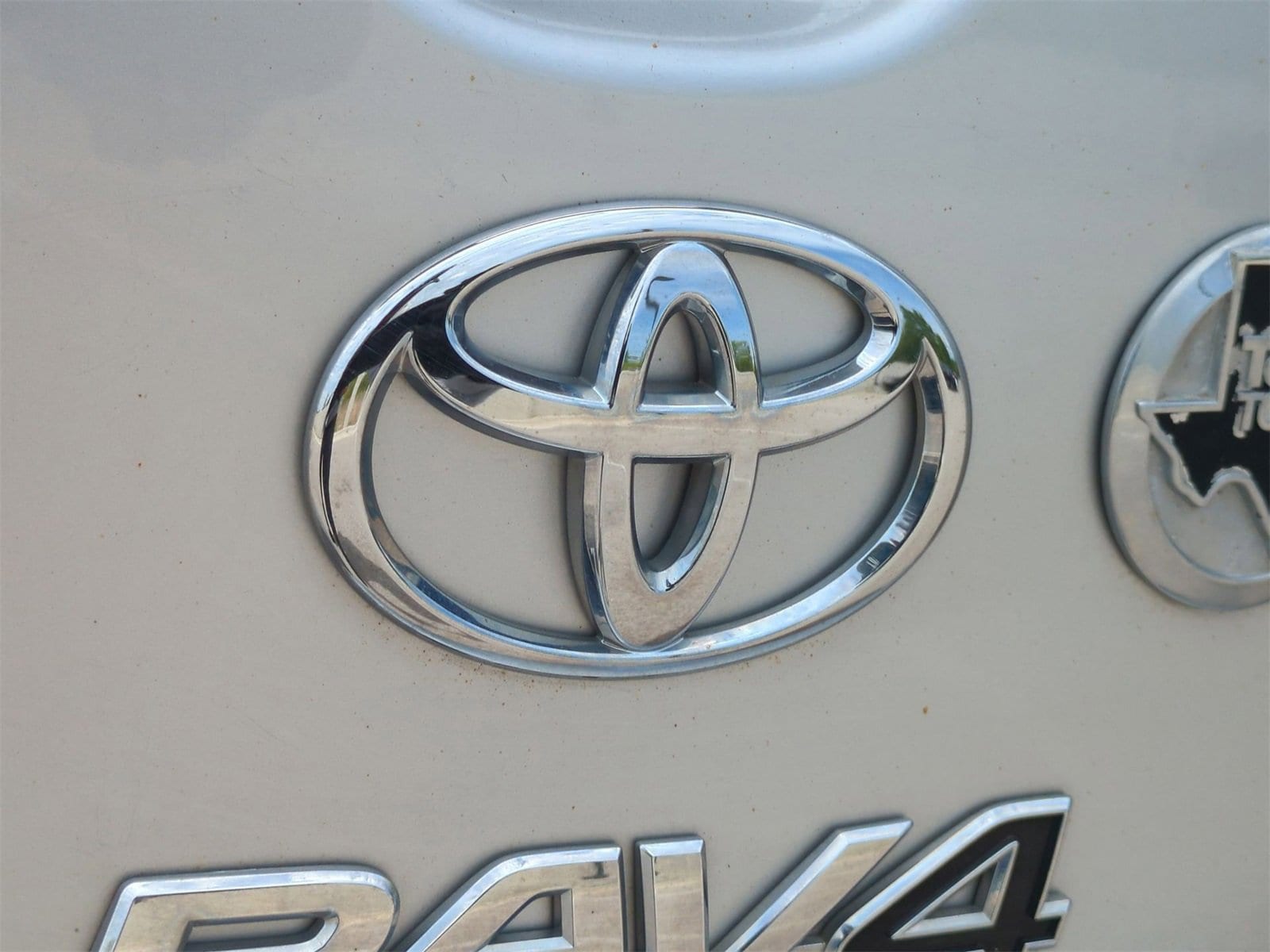 Thumbnail: 2011 Toyota RAV4 - 12