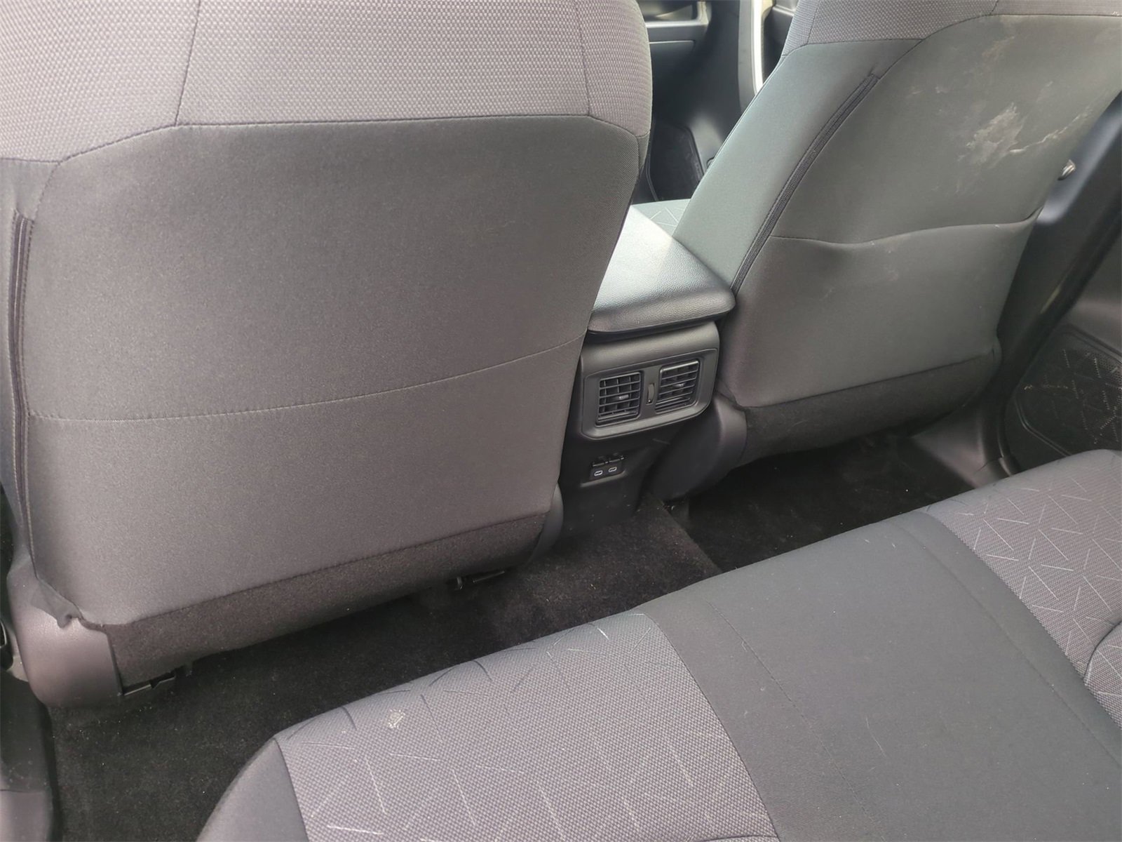 Thumbnail: 2025 Toyota RAV4 - 18