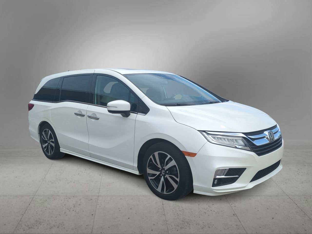 Thumbnail: 2018 Honda Odyssey - 2