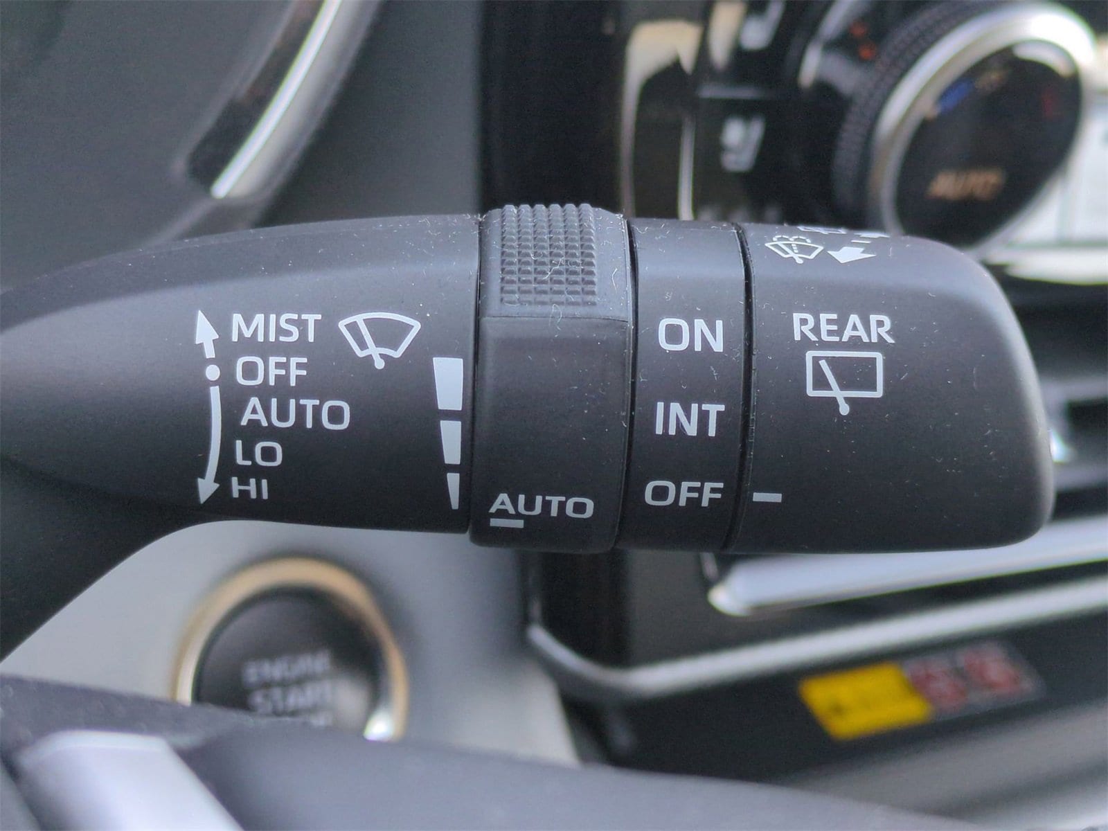 Thumbnail: 2025 Toyota Highlander - 28