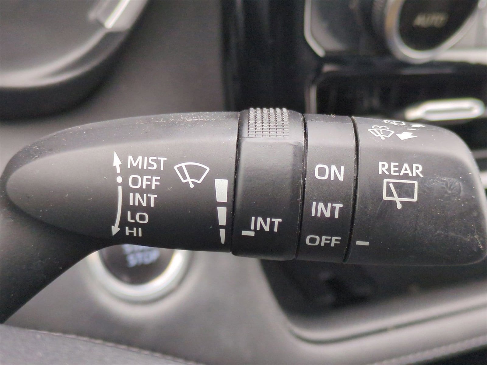 Thumbnail: 2021 Toyota Highlander - 27