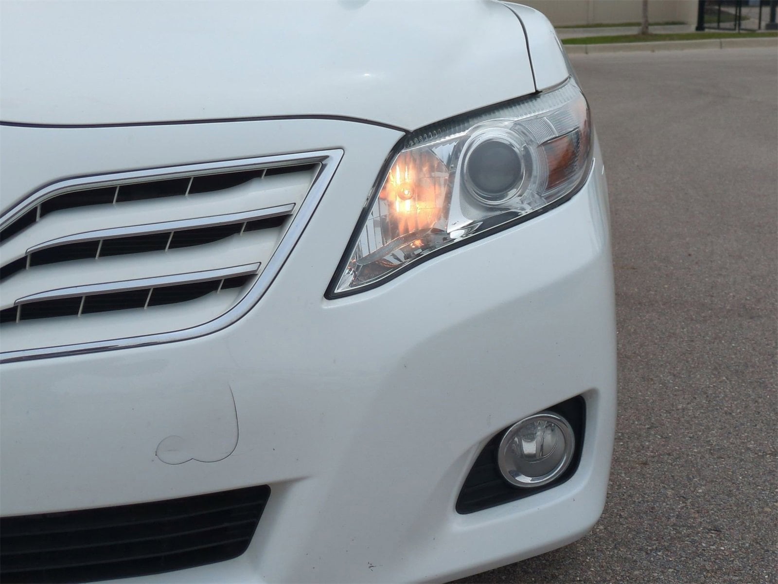 2010 Toyota Camry XLE 11