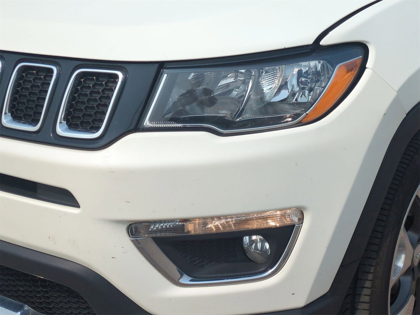 Thumbnail: 2020 Jeep Compass - 11