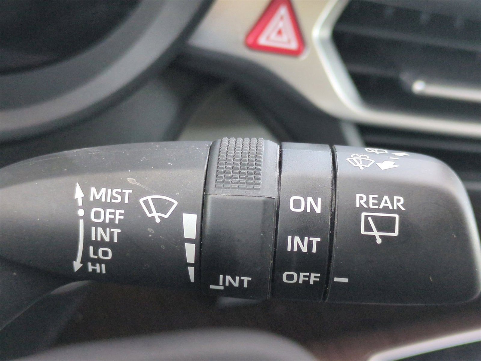 Thumbnail: 2024 Toyota Sienna - 28