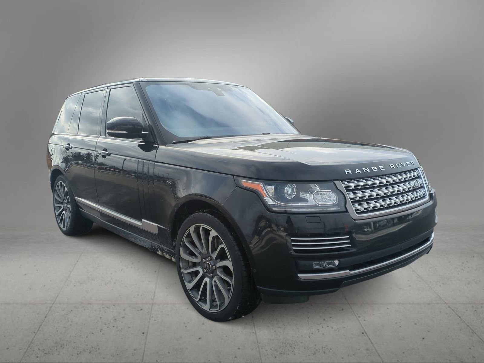 Thumbnail: 2017 Land Rover Range Rover - 2