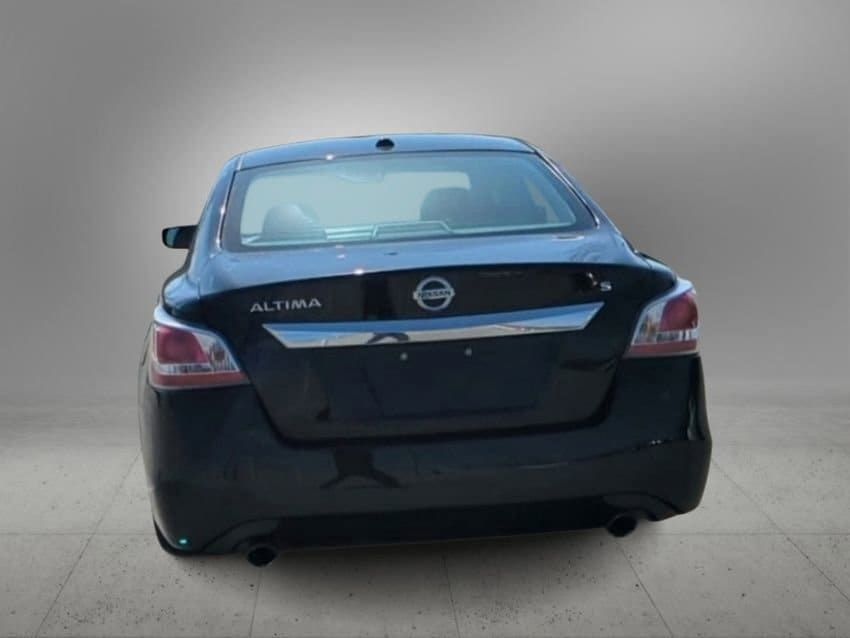 Thumbnail: 2015 Nissan Altima - 7