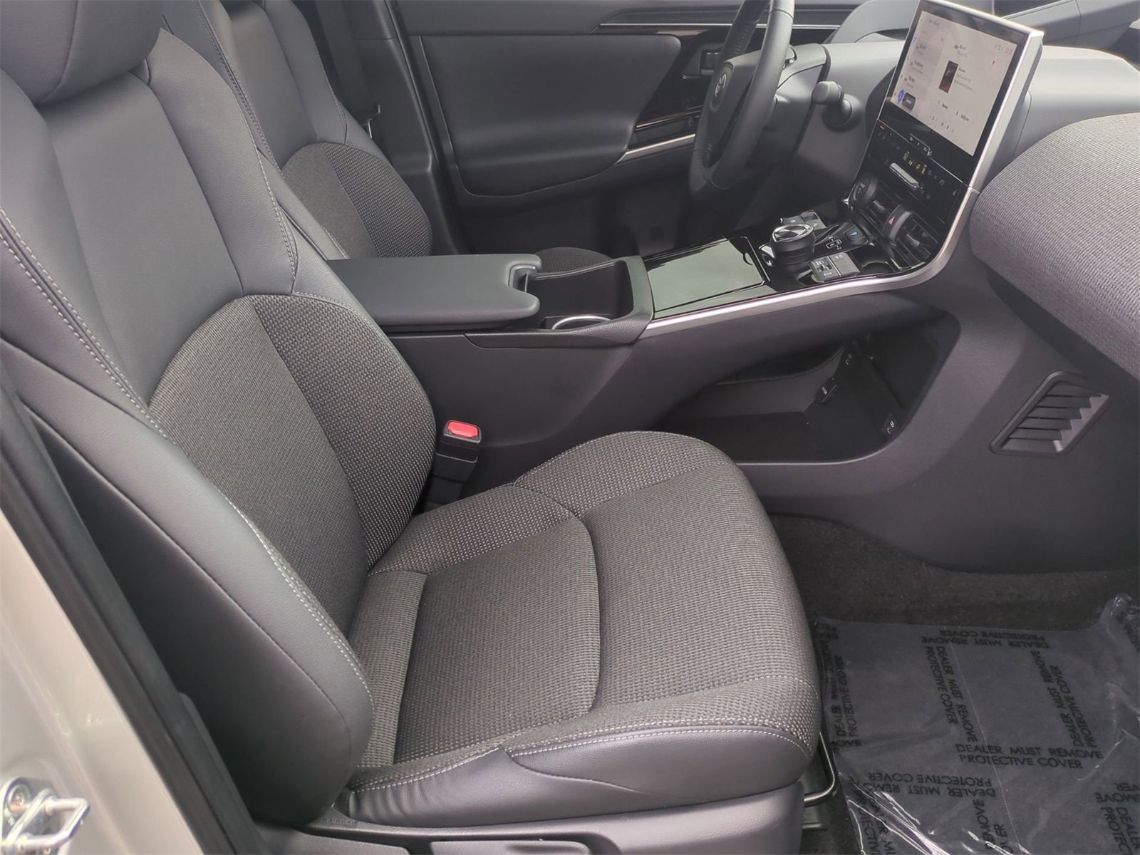 Thumbnail: 2024 Toyota bZ4X - 23