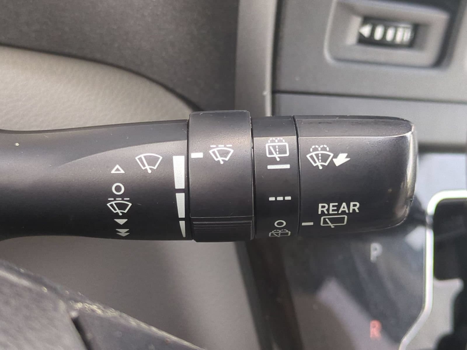 Thumbnail: 2019 Toyota Sienna - 25