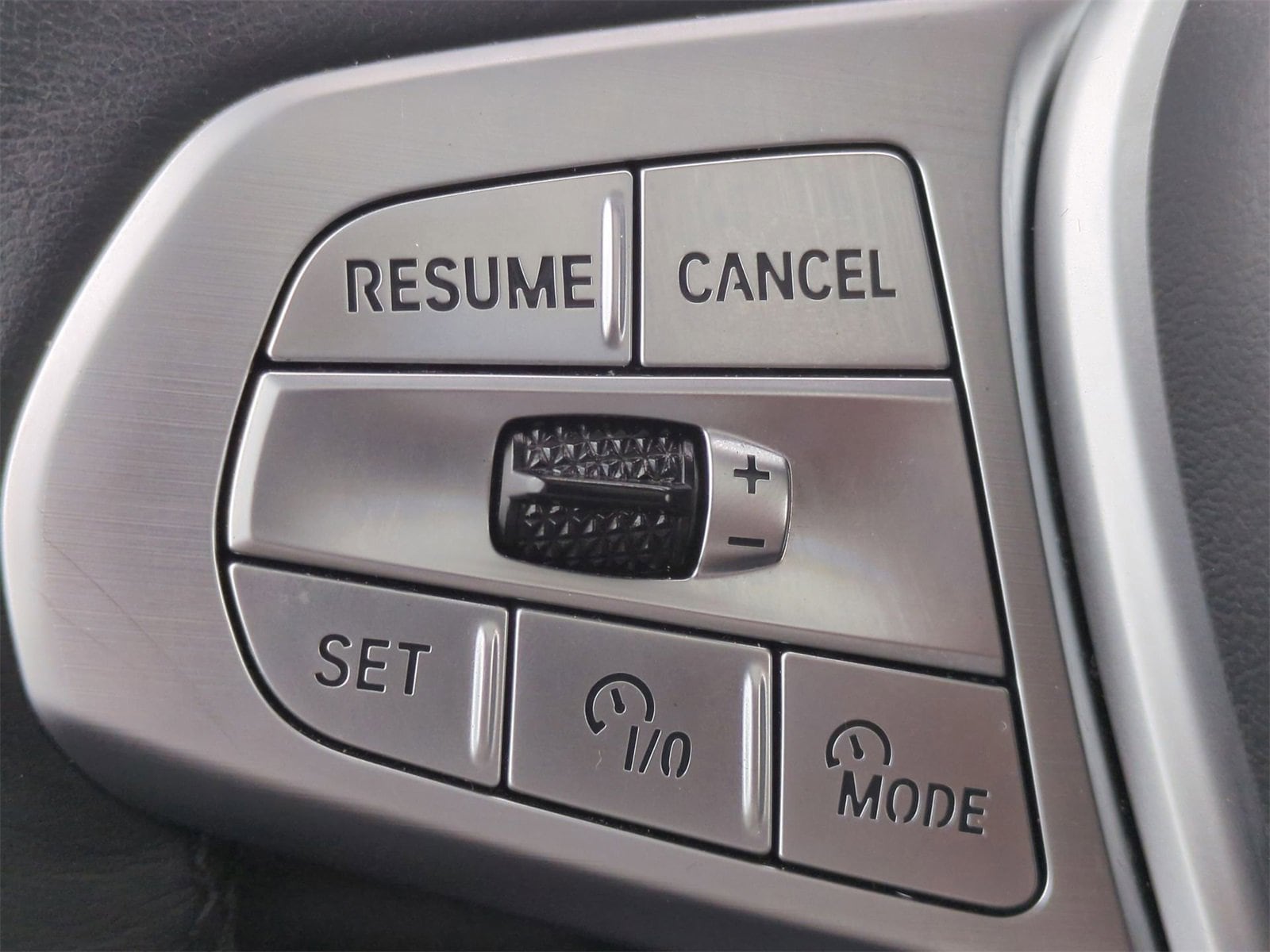 Thumbnail: 2024 BMW X7 - 25