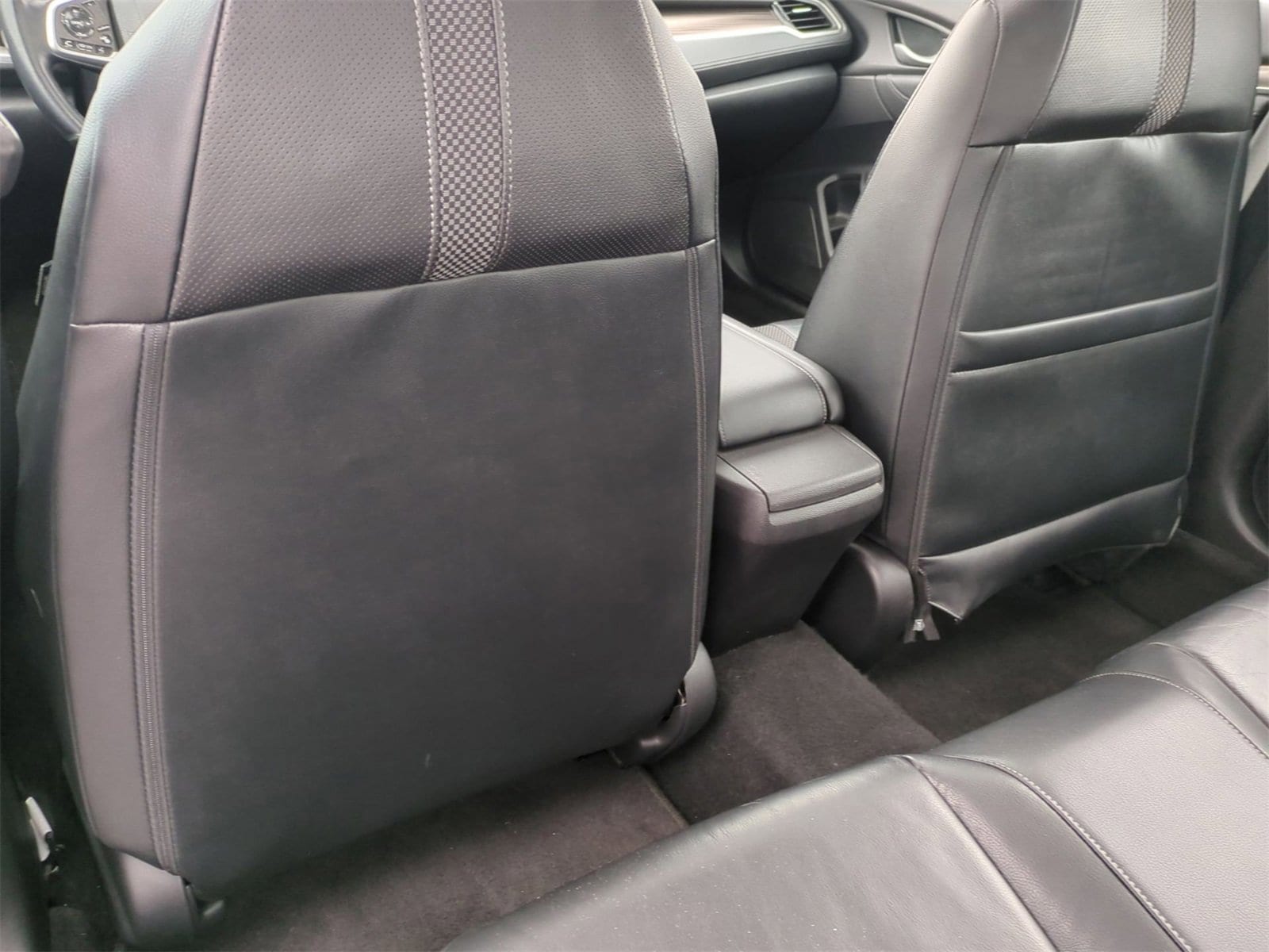 Thumbnail: 2019 Honda Civic - 18