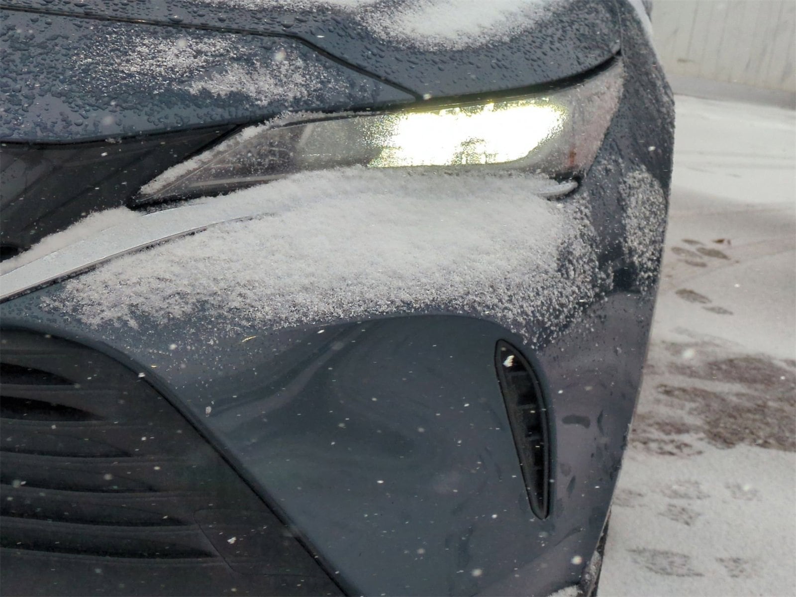 Thumbnail: 2021 Toyota Venza - 11