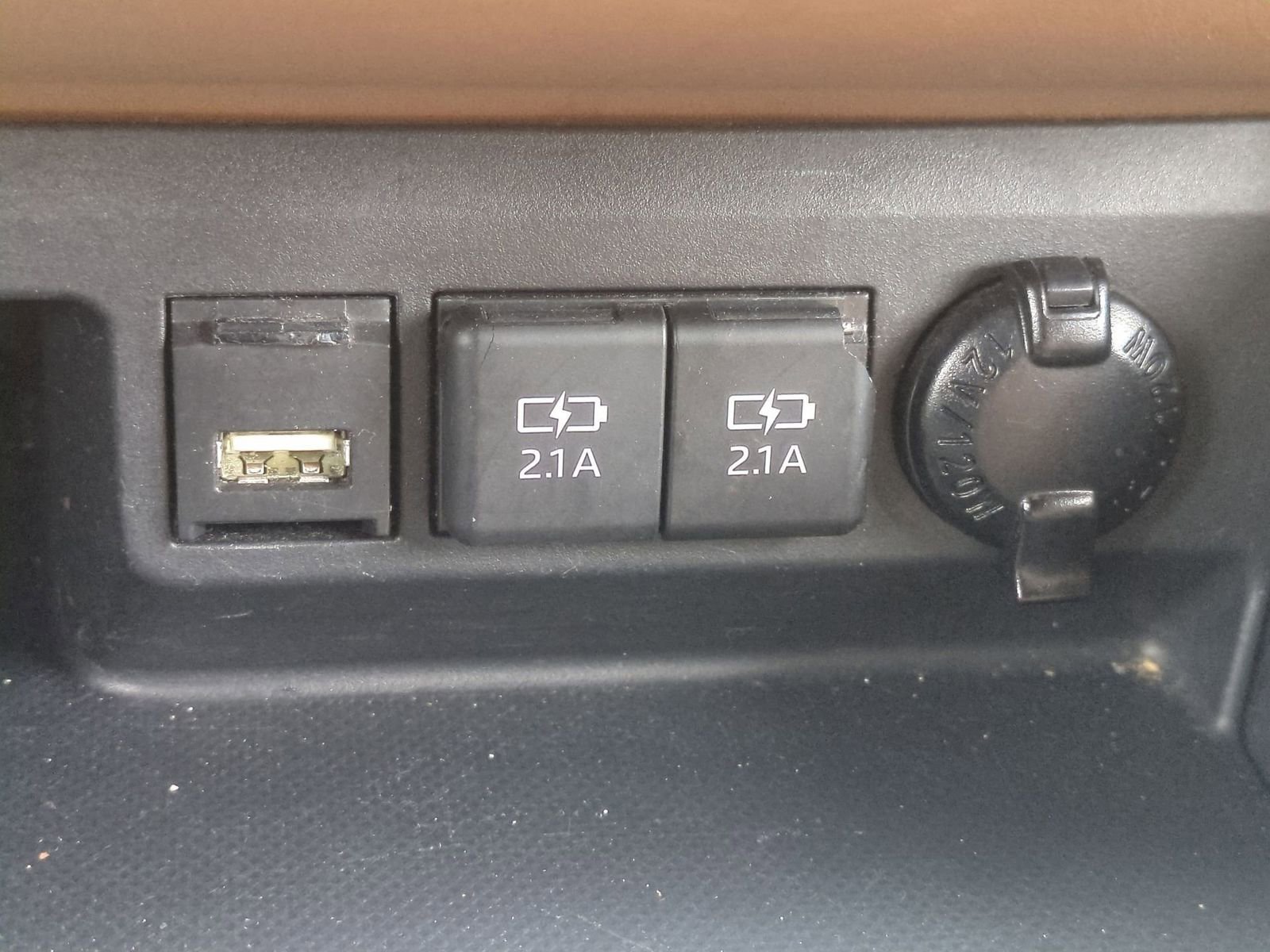Thumbnail: 2021 Toyota Highlander - 32