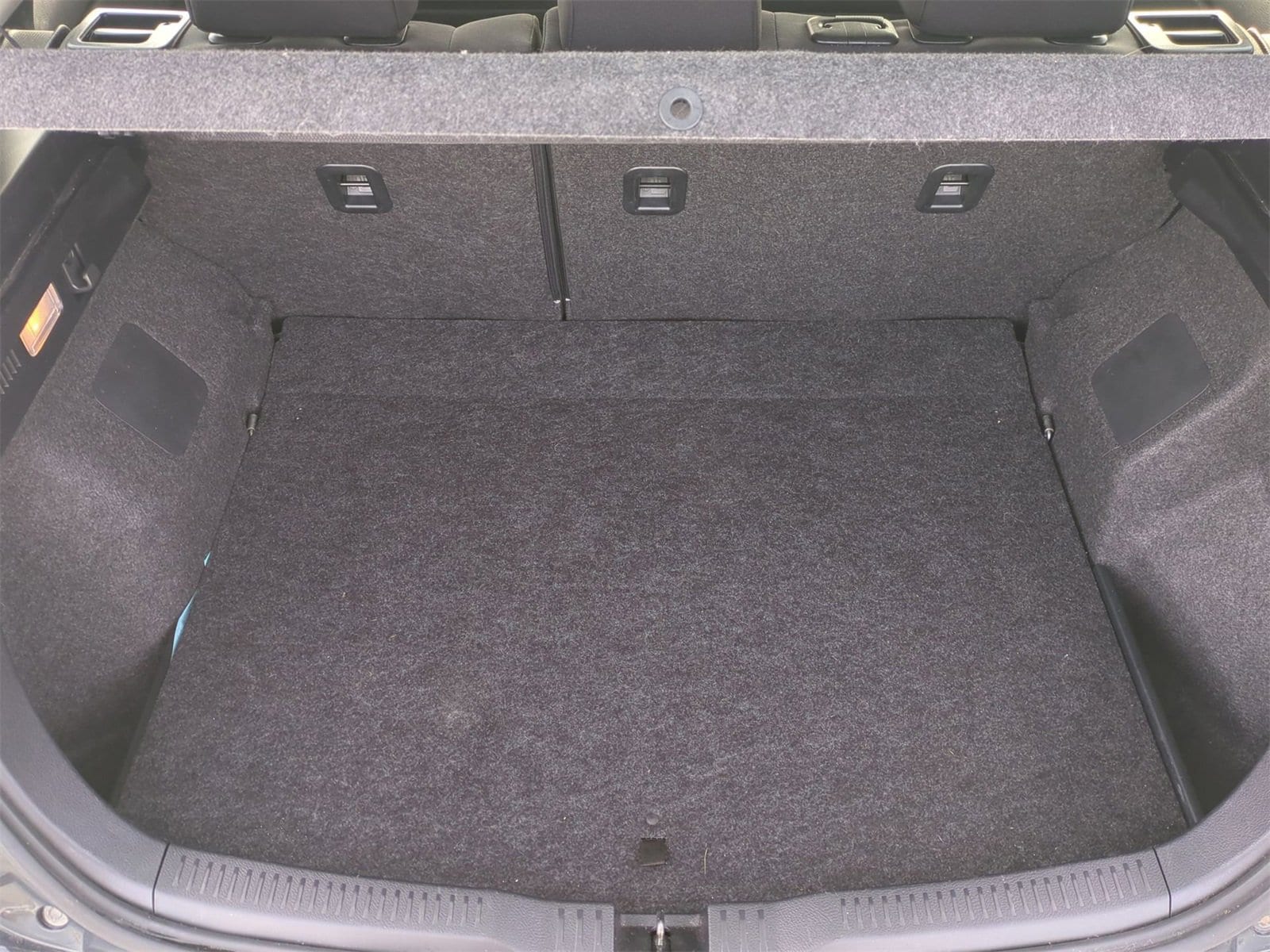 Thumbnail: 2018 Toyota Corolla iM - 32