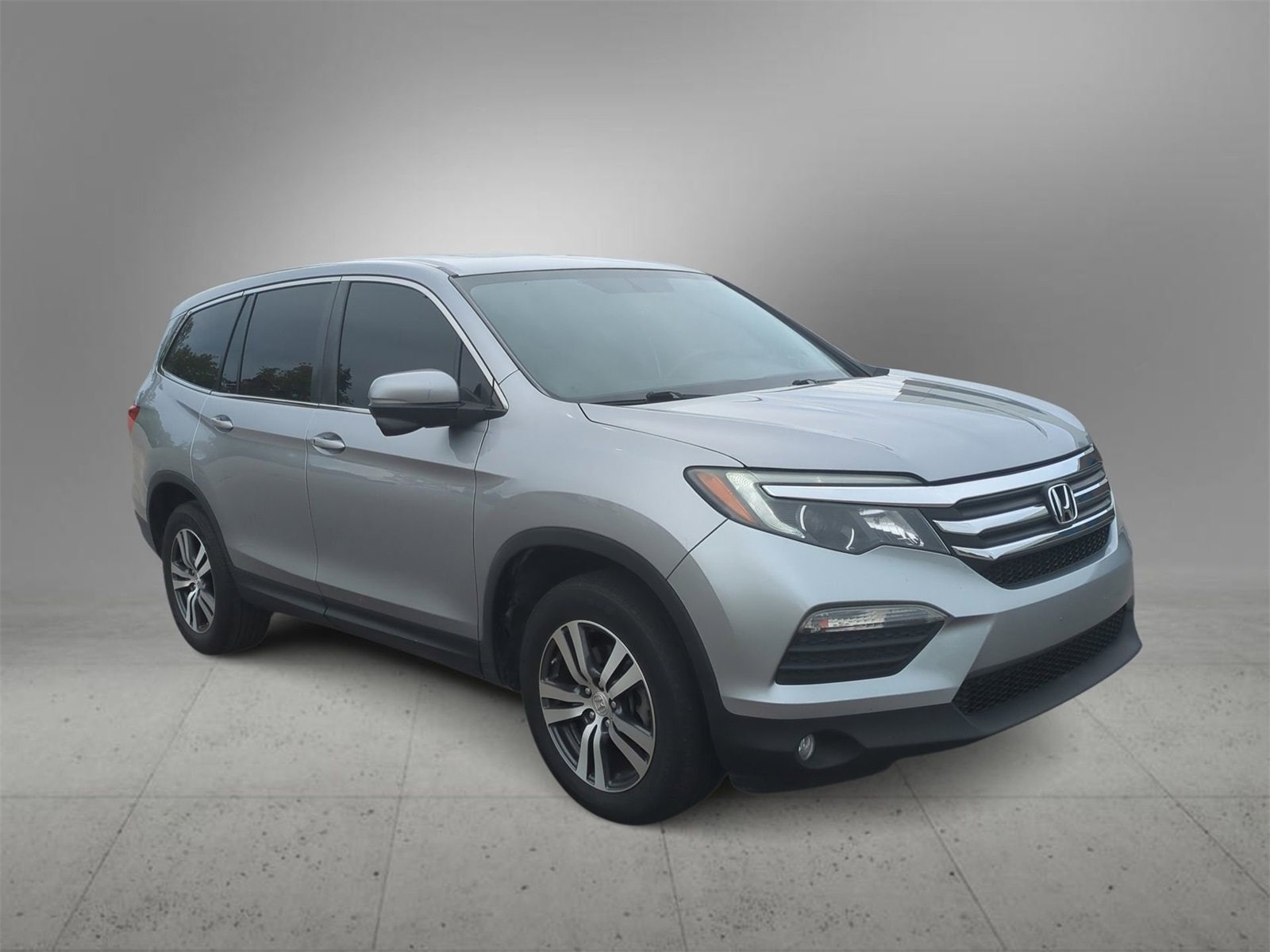 Thumbnail: 2018 Honda Pilot - 2