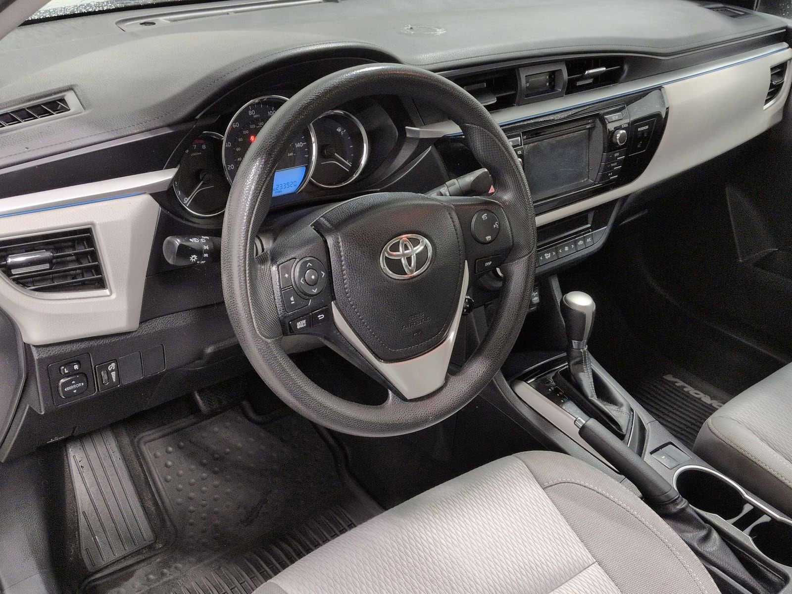 Thumbnail: 2016 Toyota Corolla - 10