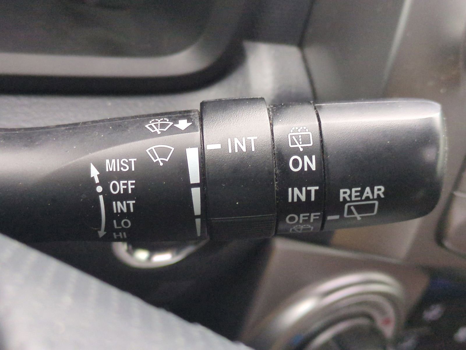 Thumbnail: 2015 Toyota 4Runner - 27