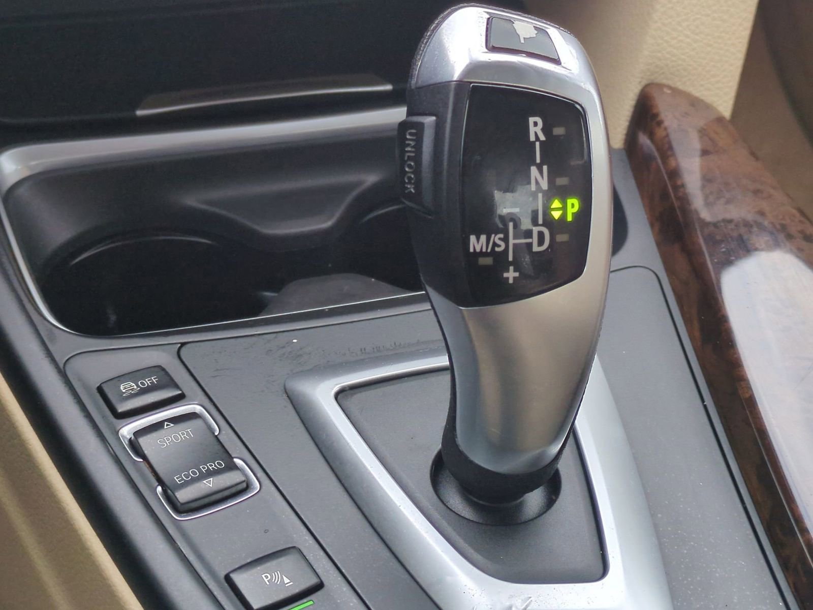 Thumbnail: 2014 BMW 3 Series - 32