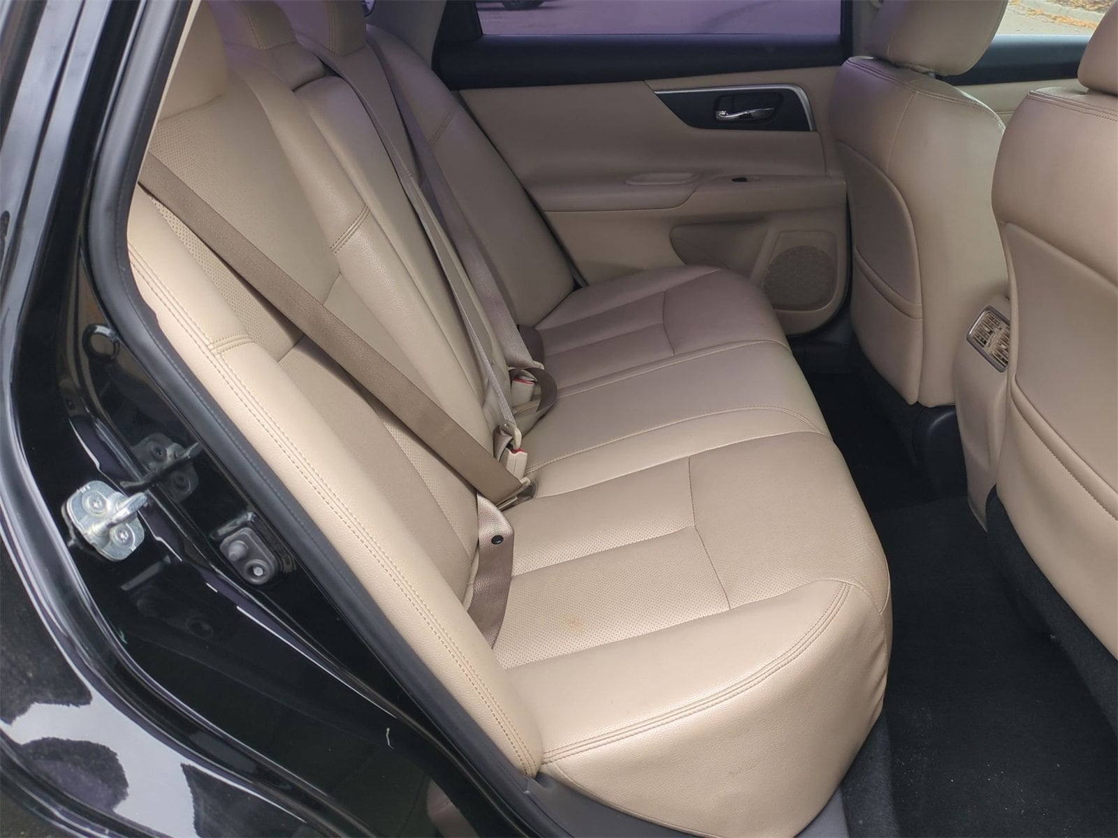 Thumbnail: 2018 Nissan Altima - 20