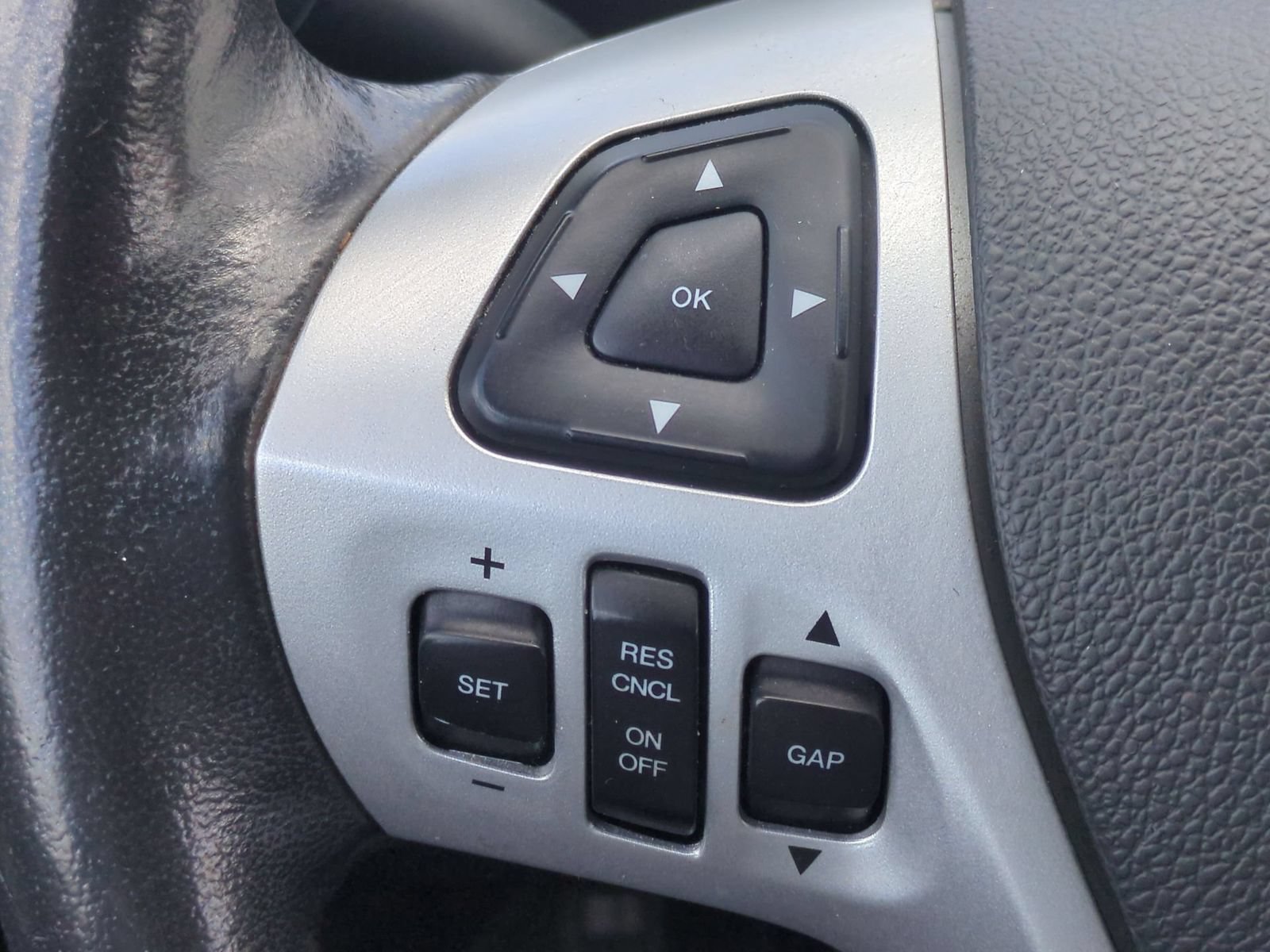 Thumbnail: 2013 Ford Edge - 24