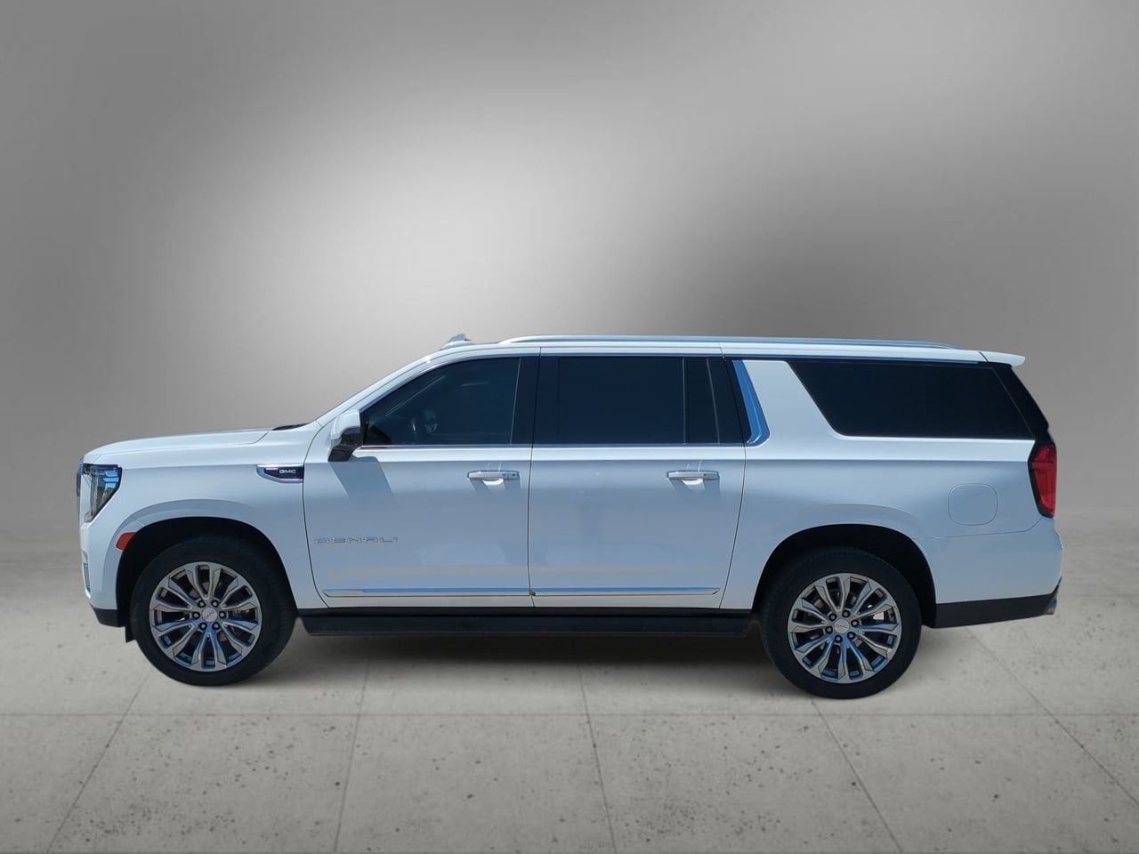 Thumbnail: 2021 GMC Yukon XL - 5