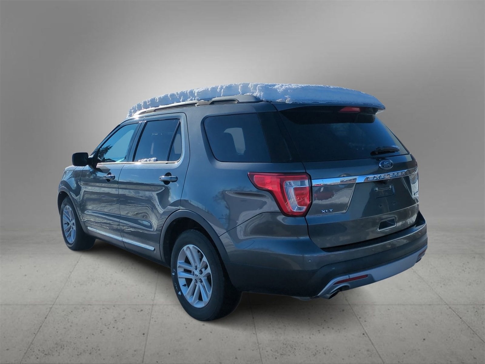 Thumbnail: 2016 Ford Explorer - 6