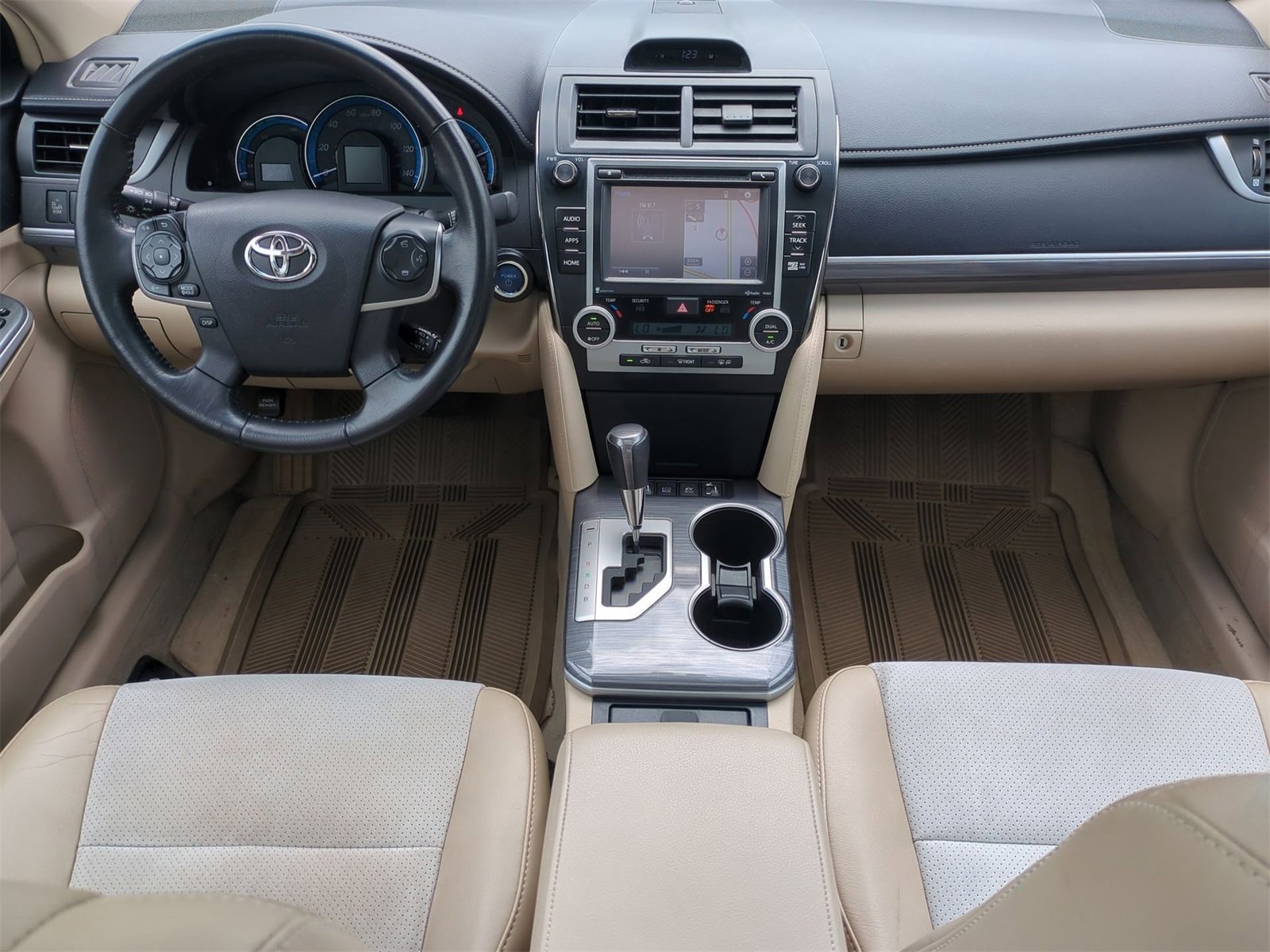 Thumbnail: 2014 Toyota Camry - 15