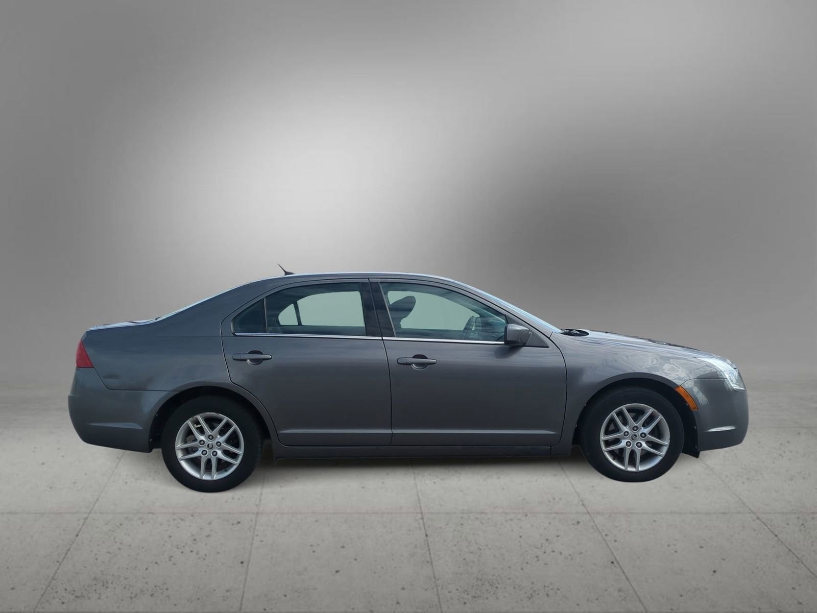 Thumbnail: 2010 Mercury Milan - 9