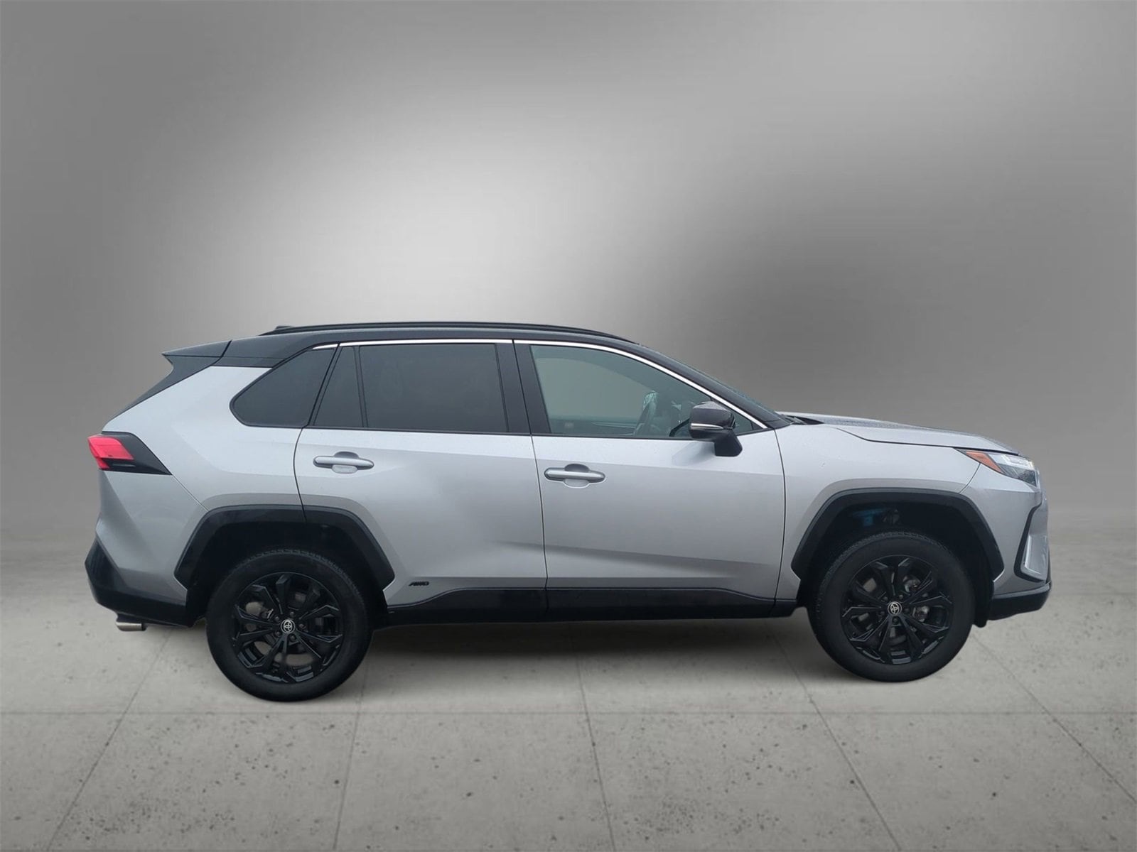 Thumbnail: 2024 Toyota RAV4 - 9