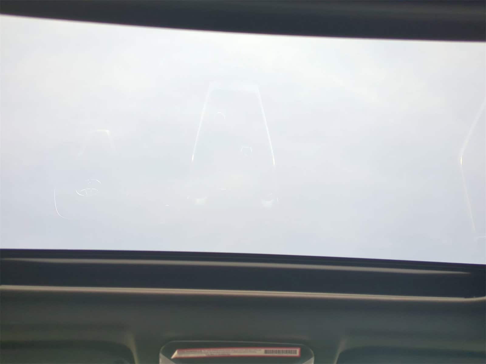 Thumbnail: 2022 Toyota RAV4 - 22