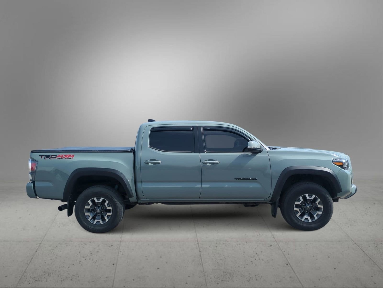 Thumbnail: 2022 Toyota Tacoma - 9