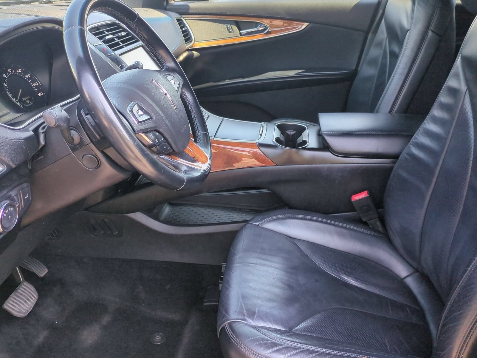 Thumbnail: 2016 Lincoln MKX - 16