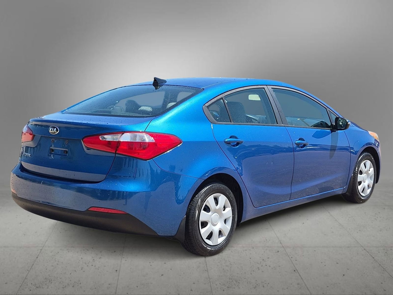 Thumbnail: 2015 Kia Forte - 8