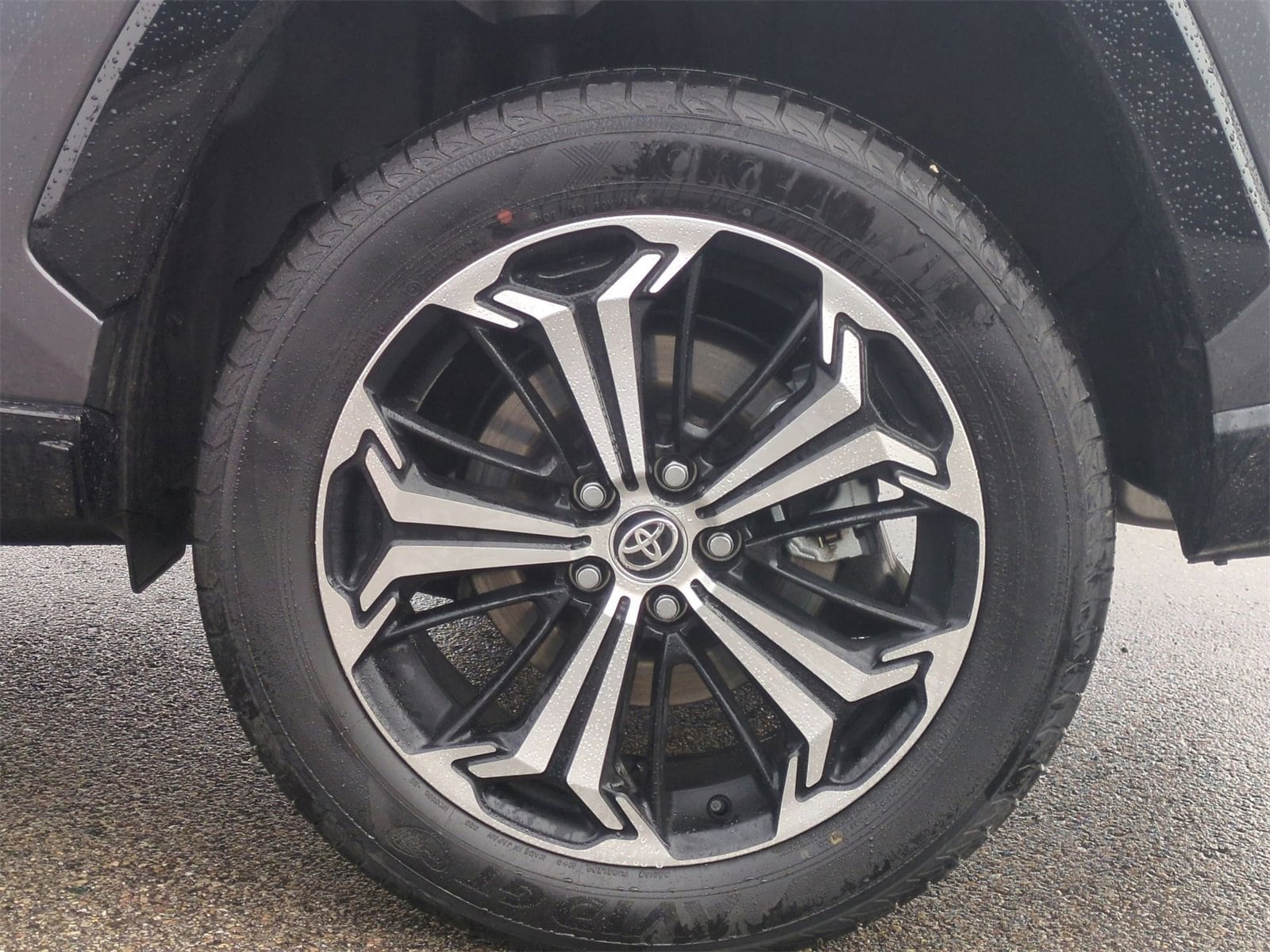 Thumbnail: 2025 Toyota RAV4 - 14