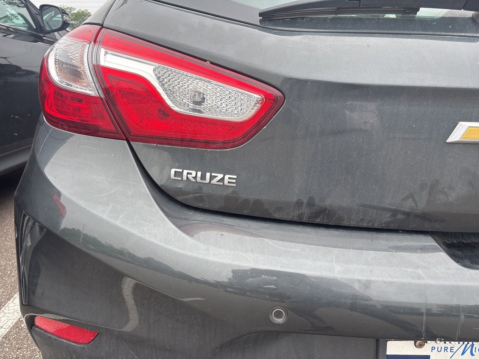 Thumbnail: 2019 Chevrolet Cruze - 11