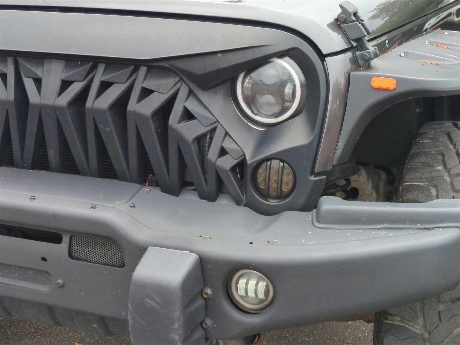 Thumbnail: 2016 Jeep Wrangler - 11
