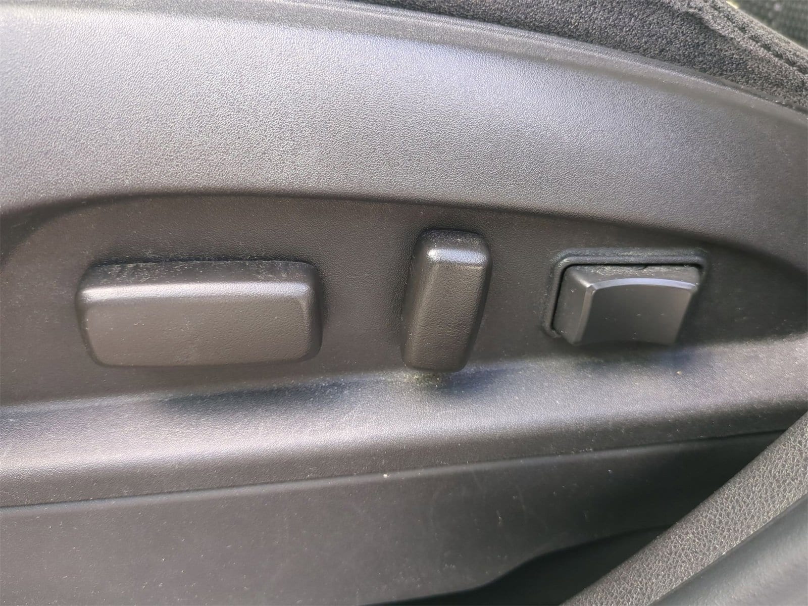 Thumbnail: 2015 GMC Terrain - 17