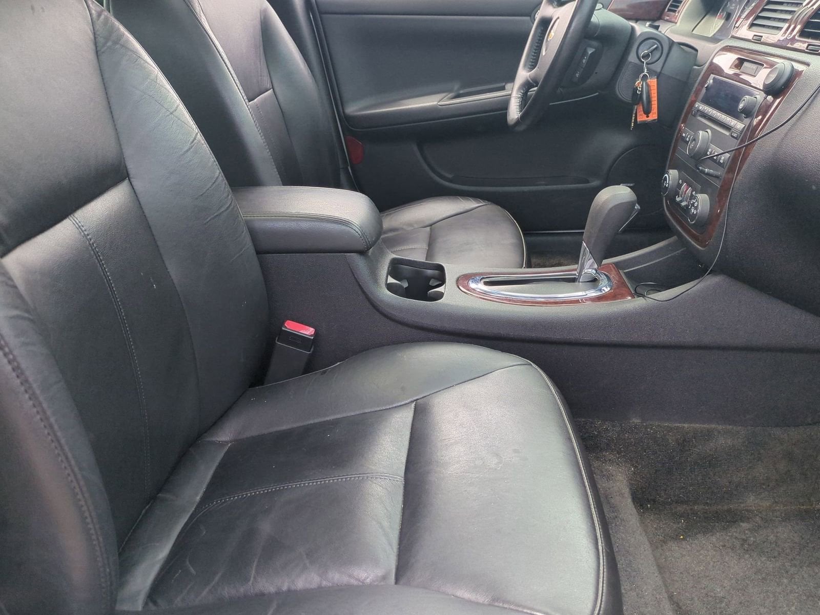 Thumbnail: 2011 Chevrolet Impala - 23
