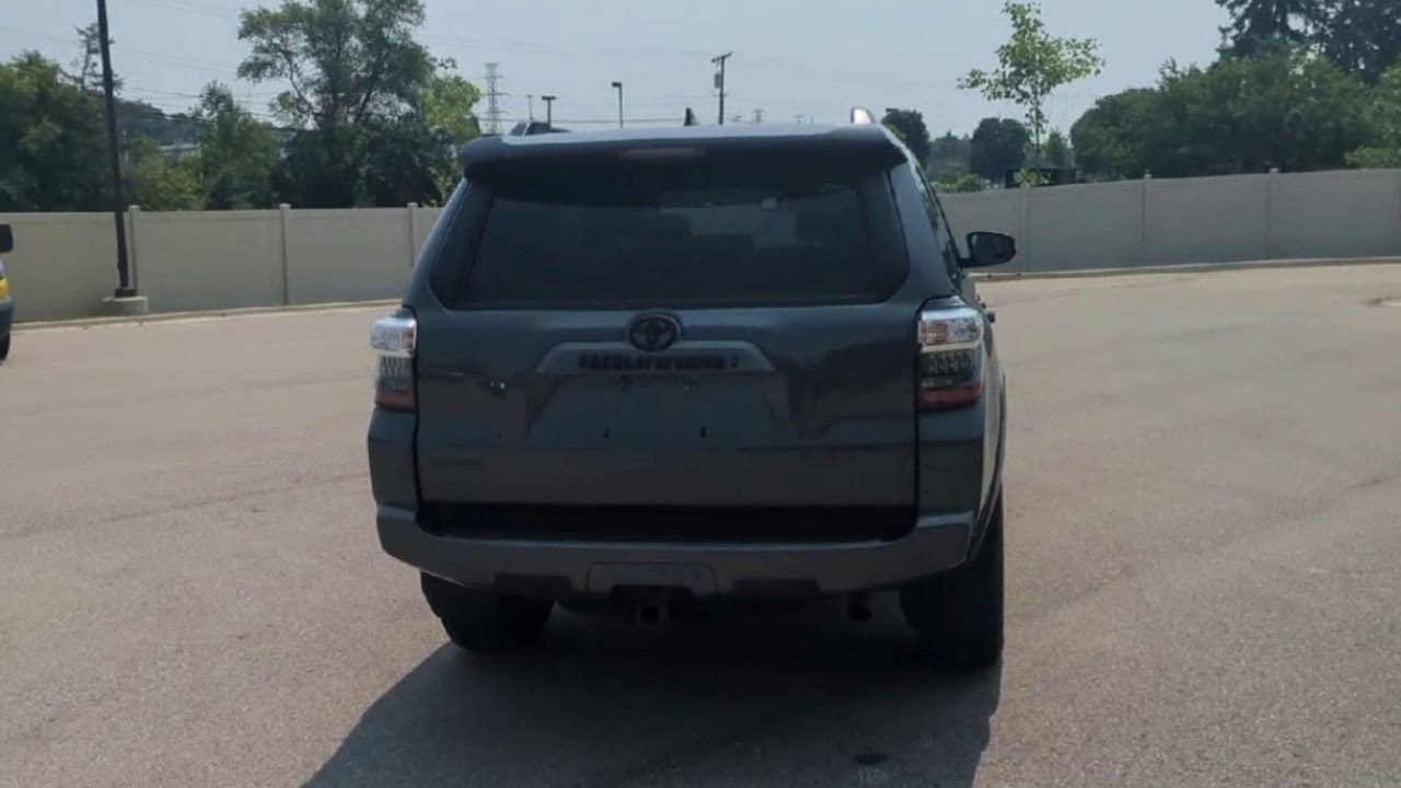 Thumbnail: 2022 Toyota 4Runner - 7