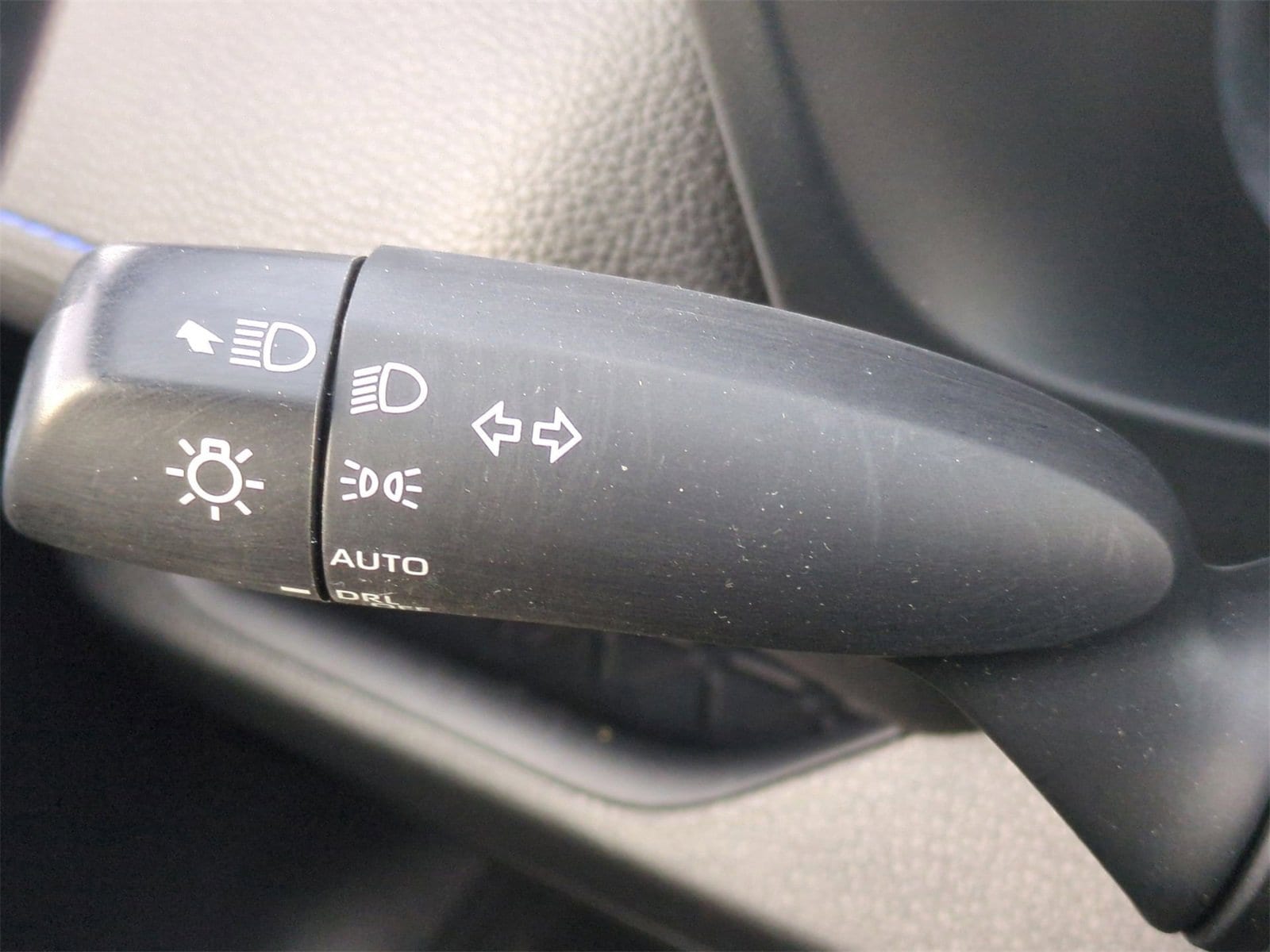 Thumbnail: 2022 Toyota RAV4 - 28