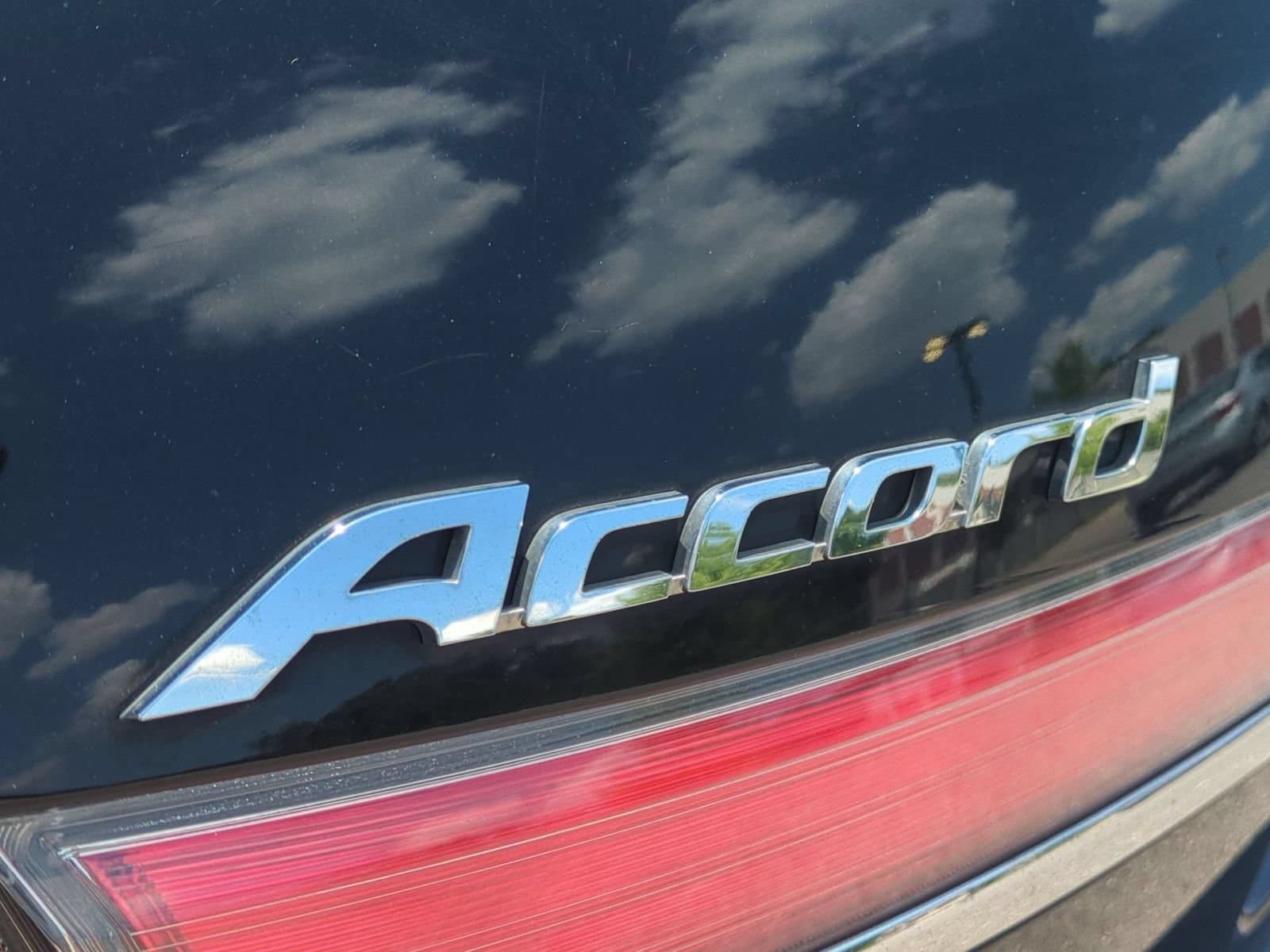 Thumbnail: 2011 Honda Accord - 13