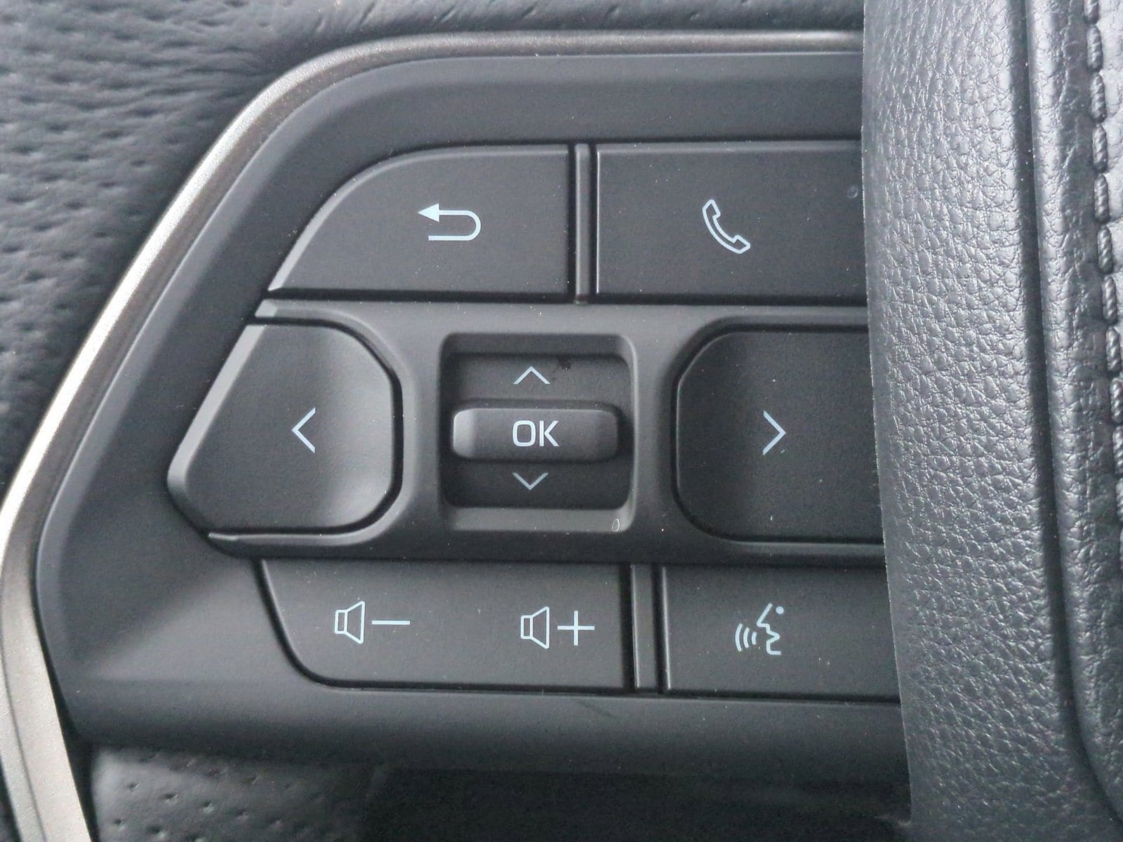 2026 Toyota Tacoma TRD Off Road - Photo 23