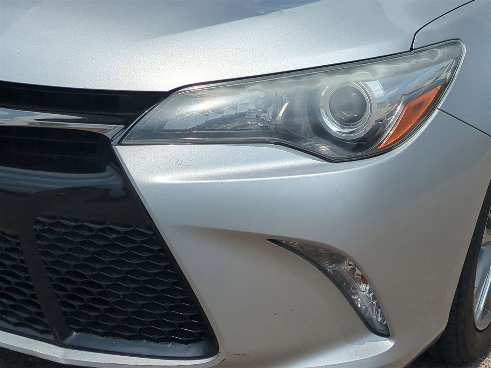 Thumbnail: 2015 Toyota Camry - 11
