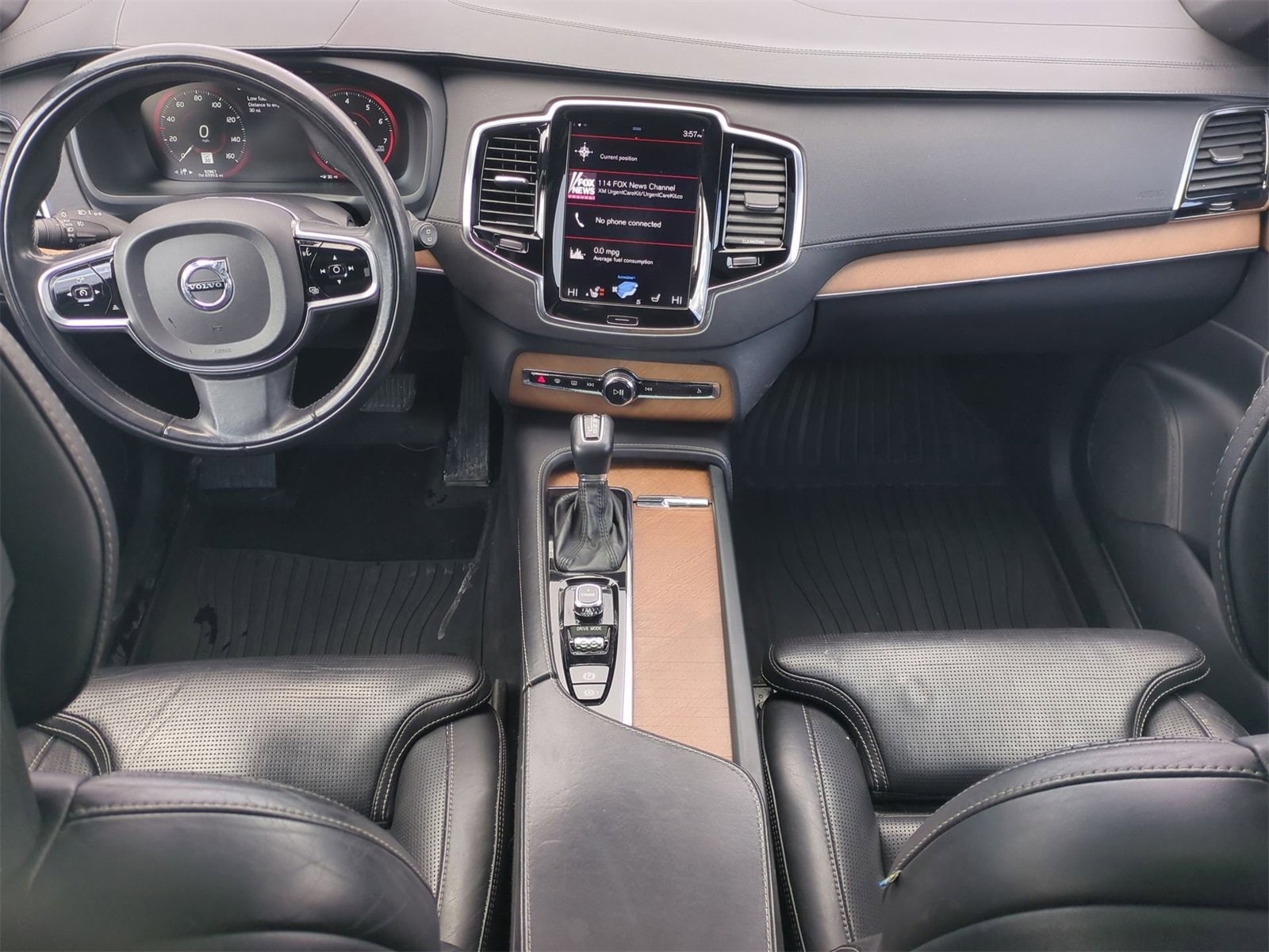 Thumbnail: 2016 Volvo XC90 - 15