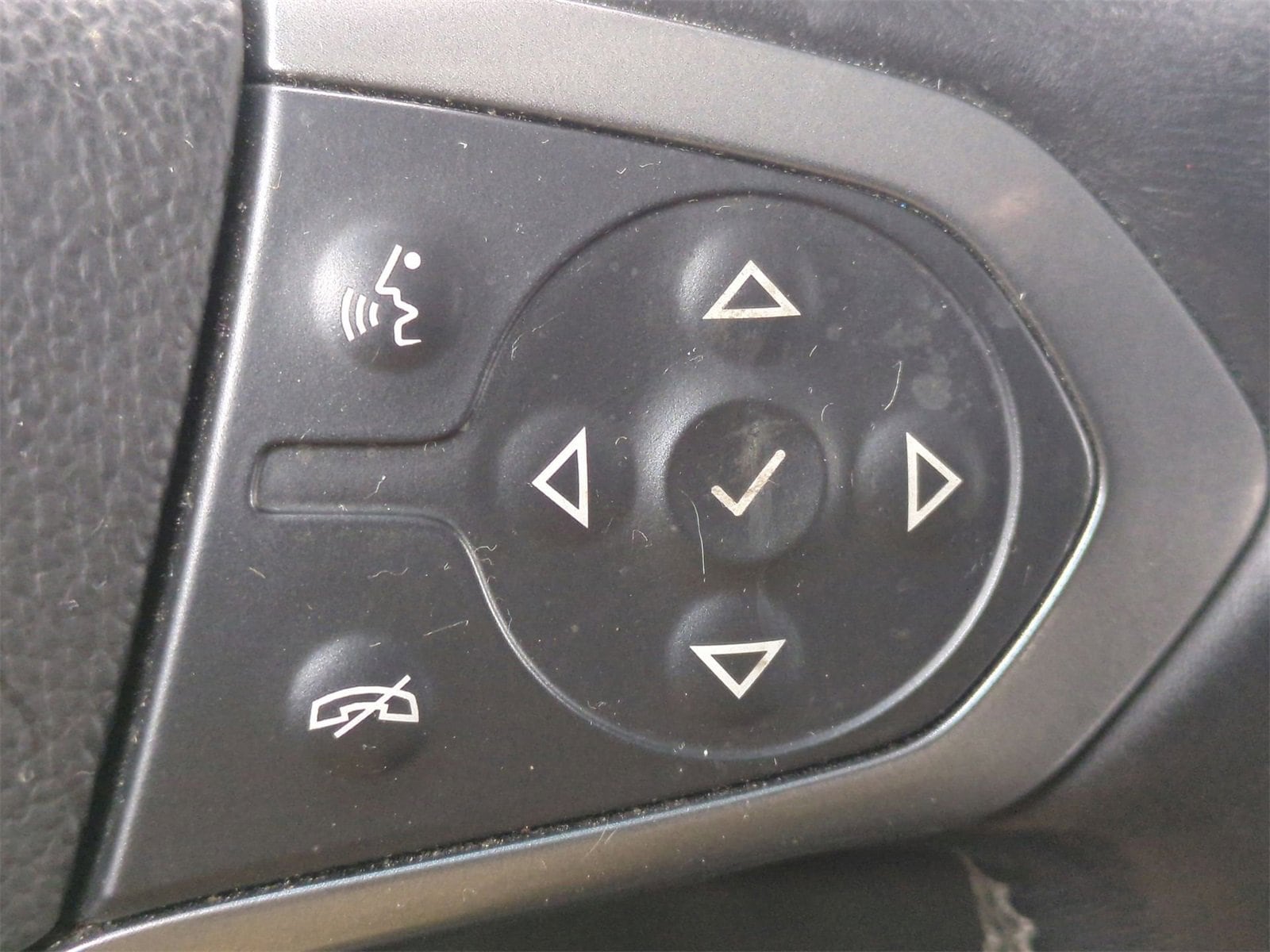 Thumbnail: 2016 Chevrolet Silverado 1500 - 24