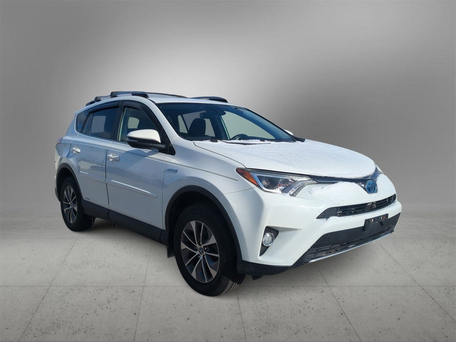 Thumbnail: 2018 Toyota RAV4 - 2