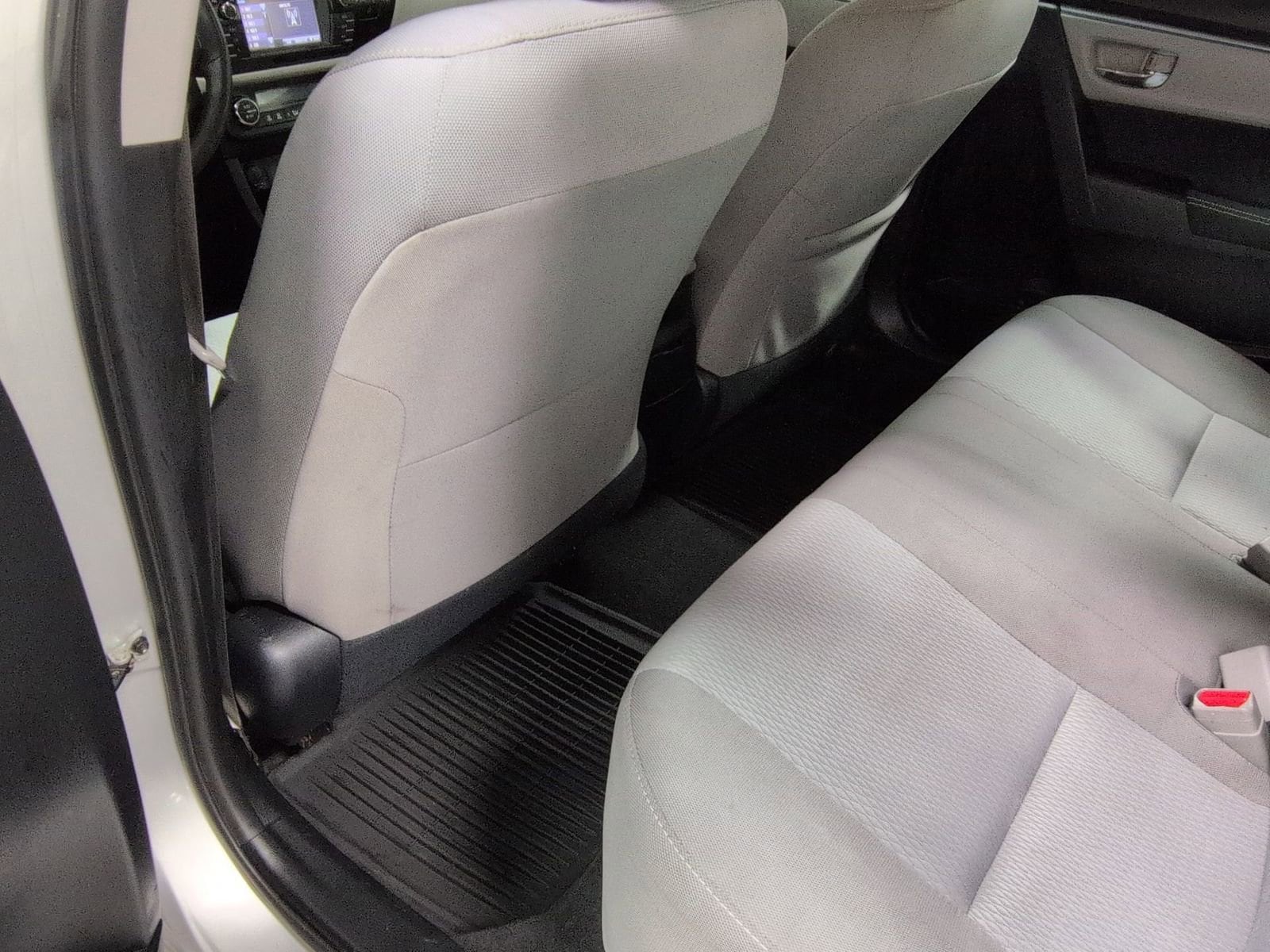 Thumbnail: 2016 Toyota Corolla - 18