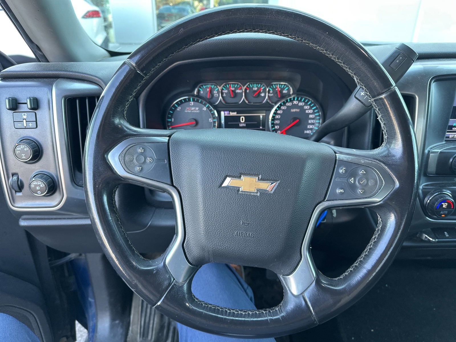 Thumbnail: 2015 Chevrolet Silverado 1500 - 7