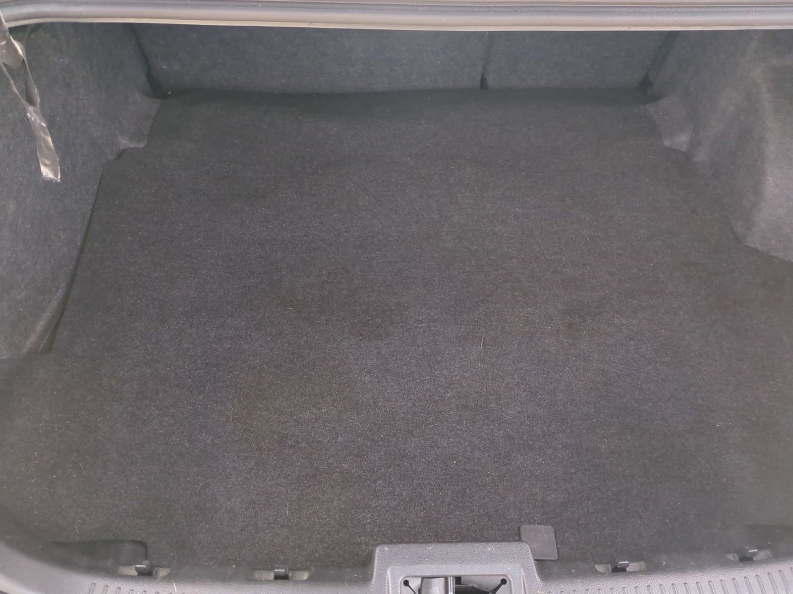 Thumbnail: 2010 Mercury Milan - 31