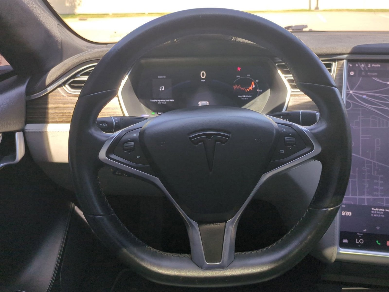 Thumbnail: 2016 Tesla Model S - 23